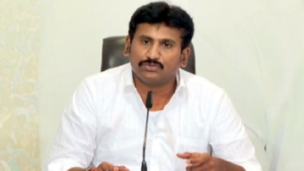EX MLA Topudurthi prakash reddy appeared before police in the case of stones pelted on police EX MLA Topudurthi prakash reddy appeared before police in the case of stones pelted on police