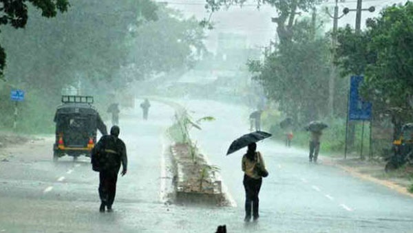 heavy-rain-lashed-several-parts-of-hyderabad-issues-latest-alert heavy-rain-lashed-several-parts-of-hyderabad-issues-latest-alert