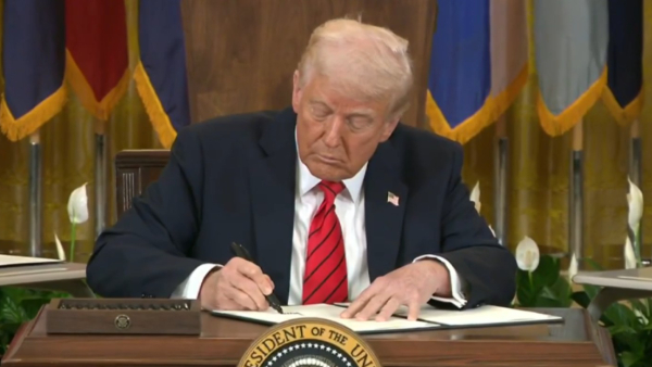 Donald Trump gives pharma companies 30 days to lower prescription drug prices Donald Trump gives pharma companies 30 days to lower prescription drug prices