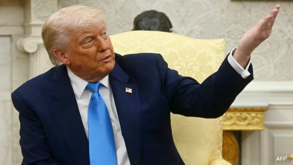 Get Out Trump Explodes at Reporter Asking About Qatar Jet