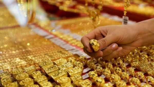 gold-prices-surge-again-in-telangana-andhra-pradesh-whats-driving-the-spike