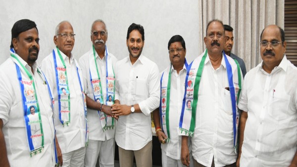 ys-jagan-made-key-announcement-on-party-re-shuffle-details-here
