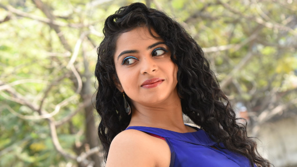 heroine gayatri rema talk about offers and commitment