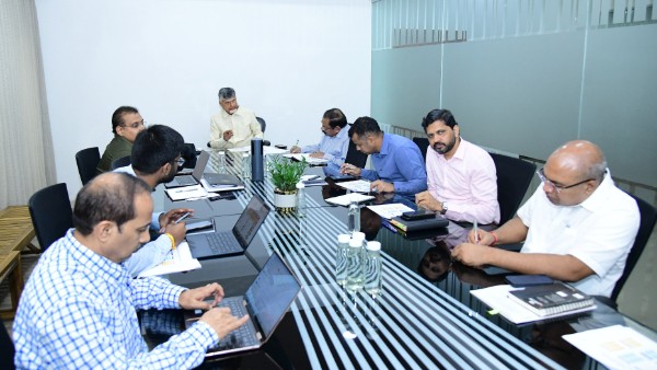 Chandrababu warns officials against corruption amid latest survey results