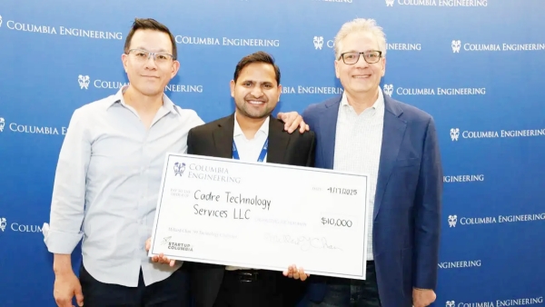 Munir Khan Honored with Prestigious Award for AI Smart Glasses for the Blind