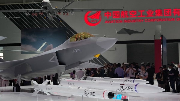 Pakistan to Acquire 40 Chinese J-35 Stealth Jets India Heightens Alert Pakistan to Acquire 40 Chinese J-35 Stealth Jets India Heightens Alert