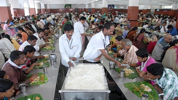 TTD has provides Annaprasadam 2 5 lakh devotees in a day in Tirumala