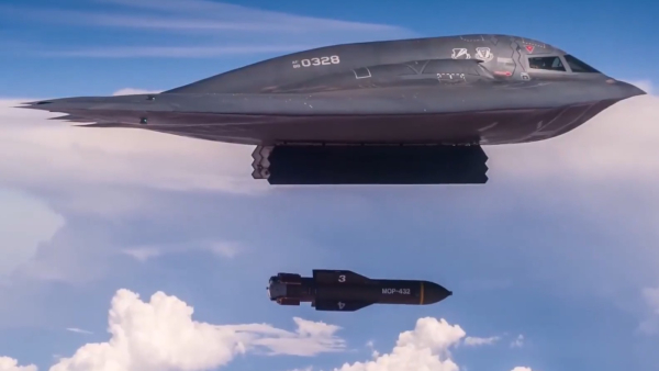 US dropped these Powerful bombers to Iran
