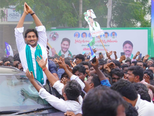 YS Jagan Assured support for tobacco farmers in his Polidi tour YS Jagan Assured support for tobacco farmers in his Polidi tour