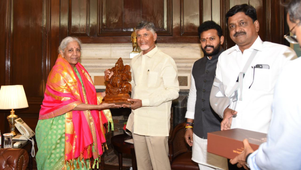 Chandrababu ask Nirmala Sitharaman to release second phase funds to Amaravati as grant