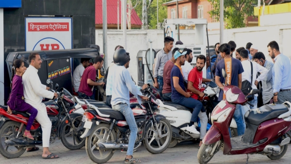 No helmet no petrol in Indore district of Madhya Pradesh from August 1 No helmet no petrol in Indore district of Madhya Pradesh from August 1