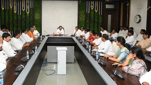 ysrcp to bring mobile app to register complaints on harassment ys jagan warned to show cinema ysrcp to bring mobile app to register complaints on harassment ys jagan warned to show cinema
