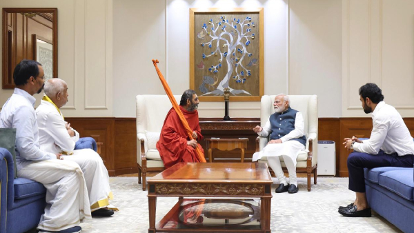 Chinnanjiru Swamy meets Prime Minister Narendra Modi in Delhi Chinnanjiru Swamy meets Prime Minister Narendra Modi in Delhi