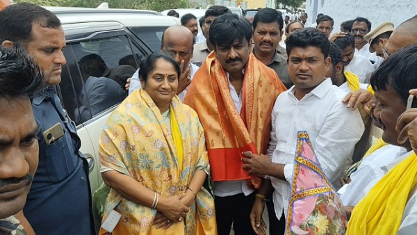 tdp big sketch in pulivendula with latest welfare schemes amid ys jagan s tour tdp big sketch in pulivendula with latest welfare schemes amid ys jagan s tour