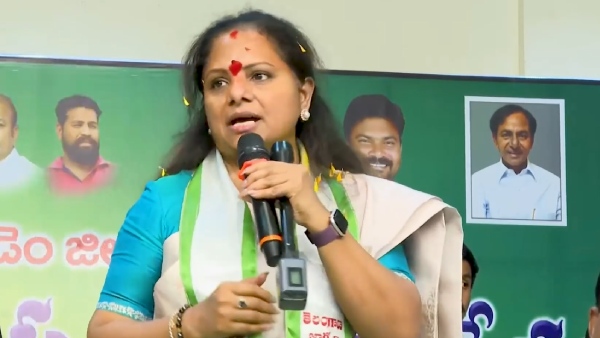 Telangana Jagruti President Kalvakuntla Kavitha speaks at a meeting in Kothagudem