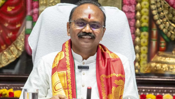 TTD EO inspected old buildings in Tirumala