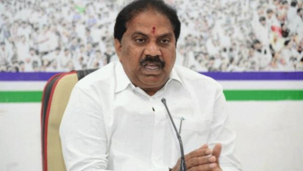 ysrcp leader malladi vishnu slams rs 400 cr worth land allotment to lulu mall in vijayawada
