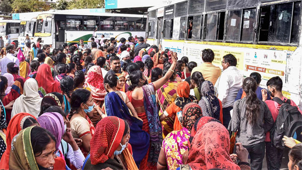 ap government mulling over new or old district limit to free bus travel to women scheme ap government mulling over new or old district limit to free bus travel to women scheme