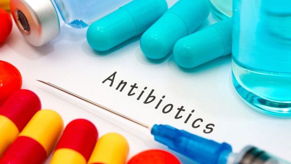 Health risks of antibiotics misuse Health risks of antibiotics misuse