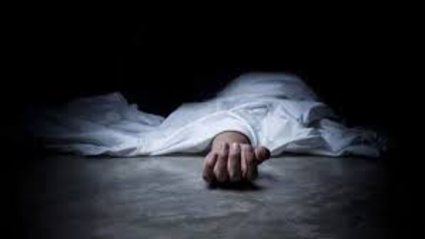 Wife kills husband by pouring pesticide in his ears Atrocity for her lover Wife kills husband by pouring pesticide in his ears Atrocity for her lover