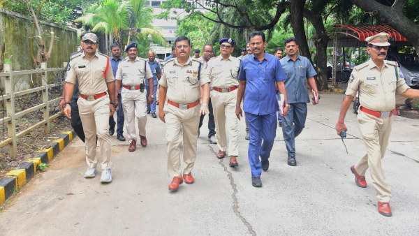 Vijayawada police Issues Traffic Advisory Diversions in Place Tomorrow for Independence Day