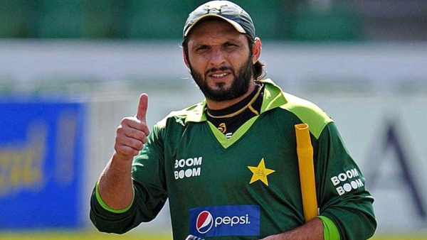 Irfan Pathan vs Shahid Afridi The Barking Controversy Unveiled Irfan Pathan vs Shahid Afridi The Barking Controversy Unveiled