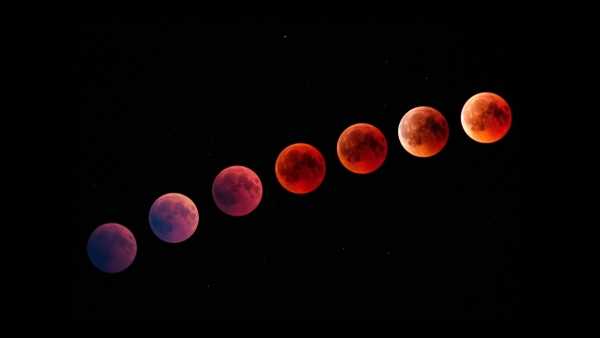 Blood Moon Miracle Total Lunar Eclipse Turns Sky Red for 82 Minutes
