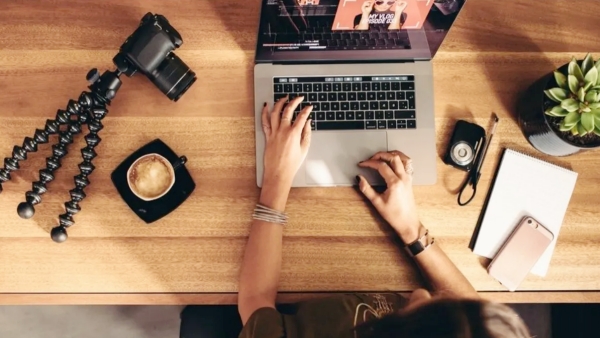 Parliamentary Panel Recommends Licensing for AI Content Creators to Curb Fake News