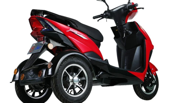 Chandrababu is giving free three wheeler bikes to people in AP bike price is over one lakh rupees Chandrababu is giving free three wheeler bikes to people in AP bike price is over one lakh rupees