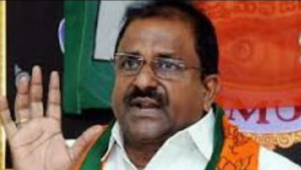 Undavalli Arun Kumar Takes on Somu Veerraju s RSS Debate Challenge Undavalli Arun Kumar Takes on Somu Veerraju s RSS Debate Challenge