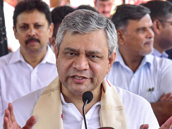 Railway board focus on approval of new railway line between Kalwakurhty and macharla Railway board focus on approval of new railway line between Kalwakurhty and macharla