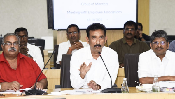 AP Employee Unions Firm on Demands in Minister Committee Meeting Chandrababu to Decide AP Employee Unions Firm on Demands in Minister Committee Meeting Chandrababu to Decide