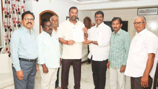apsrtc employees union demands government to clear rs 360 dues for stree shakti scheme