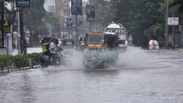 Moderate to Heavy Rains lashes Across Andhra Pradesh