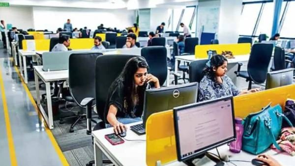 Paramount Skydance to cut 2 000 jobs