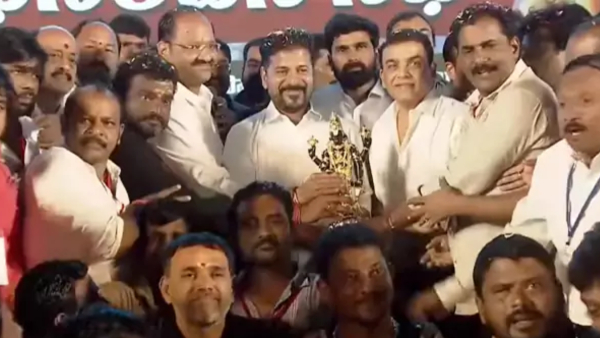 cm-revanth-shocking-comments-at-felicitation-ceremony-by-film-workers cm-revanth-shocking-comments-at-felicitation-ceremony-by-film-workers