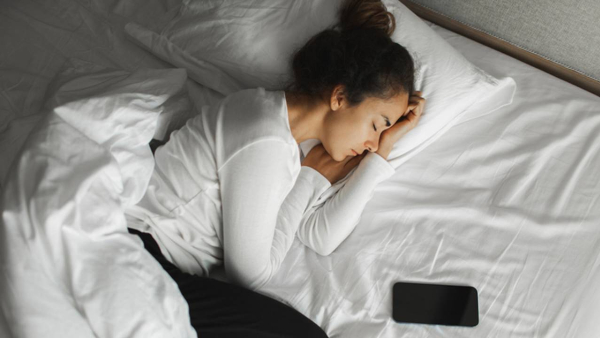 Are you sleeping with your mobile phone on your bed a serious Warning