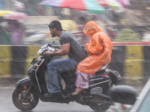 IMD Alerts on heavy rains in Coastal districts issued Red alert