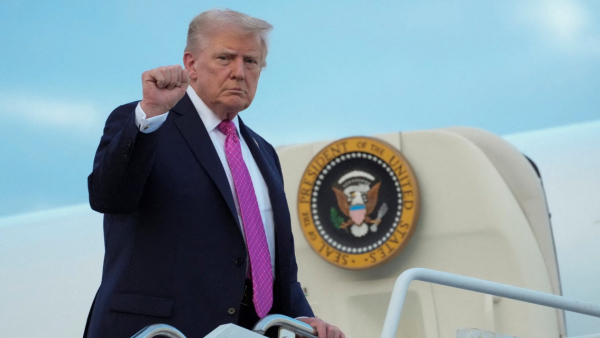 US President Trump Reiterates Controversial Assertion of Settling India-Pakistan conflict with Tariffs US President Trump Reiterates Controversial Assertion of Settling India-Pakistan conflict with Tariffs
