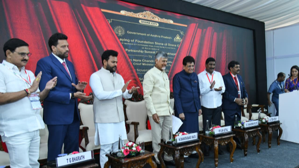 chandrababu recollects good and bad memories in vizag cii summit chandrababu recollects good and bad memories in vizag cii summit