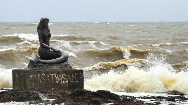 Cyclone Senyar may form in 48 hours Telugu states brace for heavy rain Cyclone Senyar may form in 48 hours Telugu states brace for heavy rain