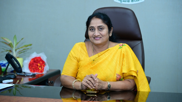 ap government announces special aid for cyclone montha affected weaver families ap government announces special aid for cyclone montha affected weaver families