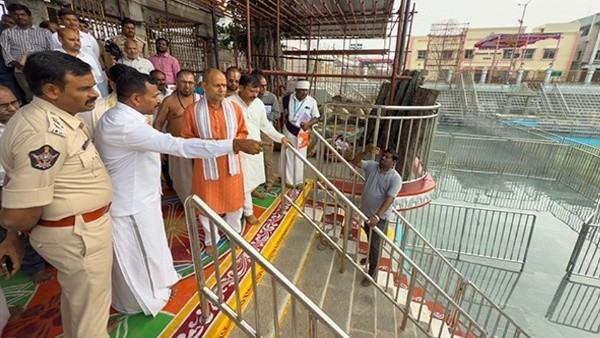 TTD EO reviewed the arrangements for the Tiruchanoor Padmavati Ammavaru Brahmotsavams