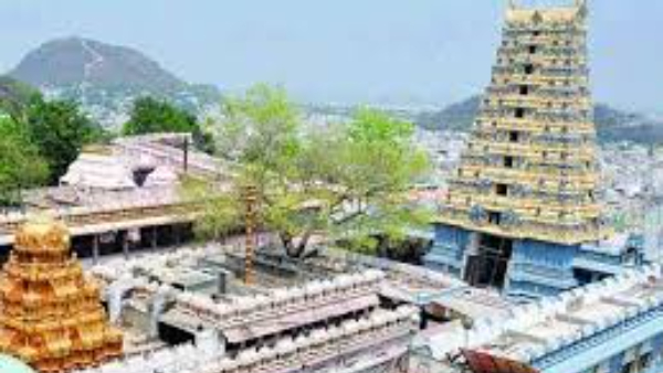 Bhavani Bundle Controversy at Indrakeeladri YSRCP Alleges Mischief Government clarified