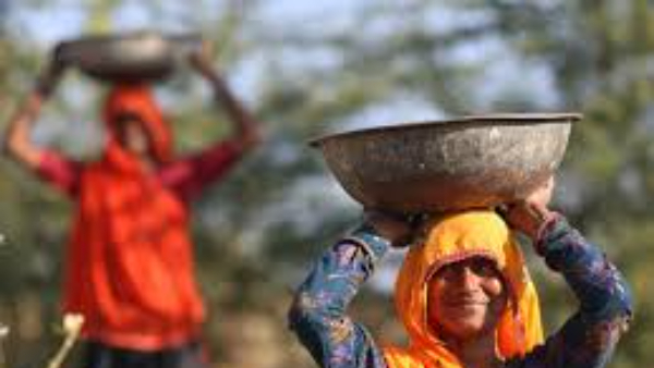 Priyanka Gandhi Slams MNREGA Scheme Name Change Can t Understand What Mentality Is Behind This Priyanka Gandhi Slams MNREGA Scheme Name Change Can t Understand What Mentality Is Behind This