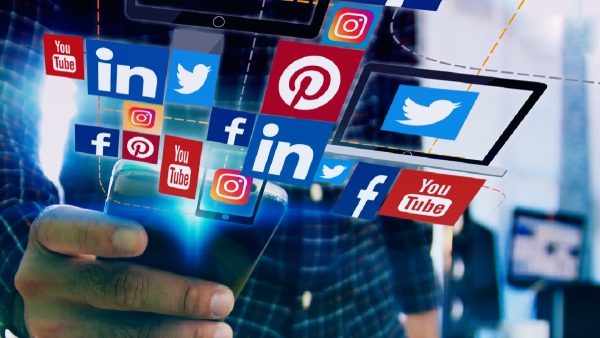 madras-high-court-recommend-to-government-about-ban-on-social-media-for-below-16-years madras-high-court-recommend-to-government-about-ban-on-social-media-for-below-16-years