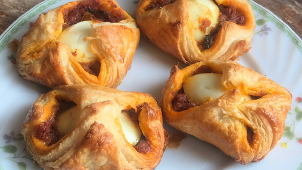 bakery-style-egg-puffs-making-recipe-in-telugu