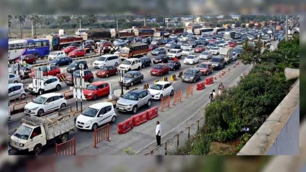 Massive Traffic Jam Paralyses Hyderabad-Vijayawada Highway