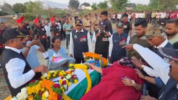 Heartbreaking Farewell Soldier Dies Before Seeing Newborn Daughter in Maharashtra