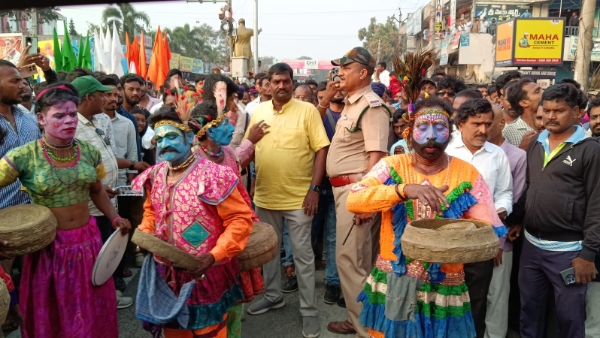 arasavalli rathasapthami Lord Suryanarayana shobhayatra was a feast for the eyes with 55 art forms